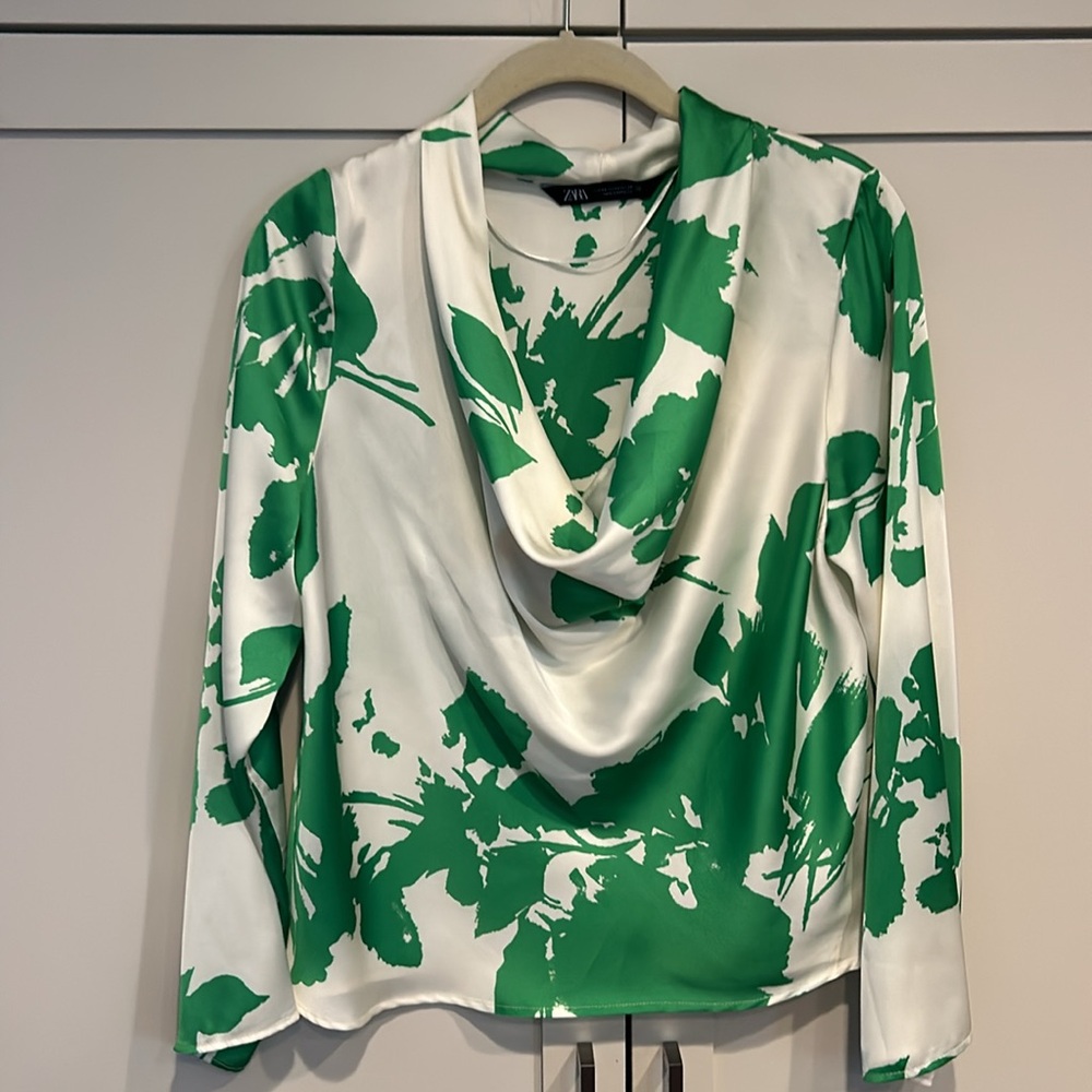 Zara Silk Long Sleeve Tops (3) - Picture 7 of 16